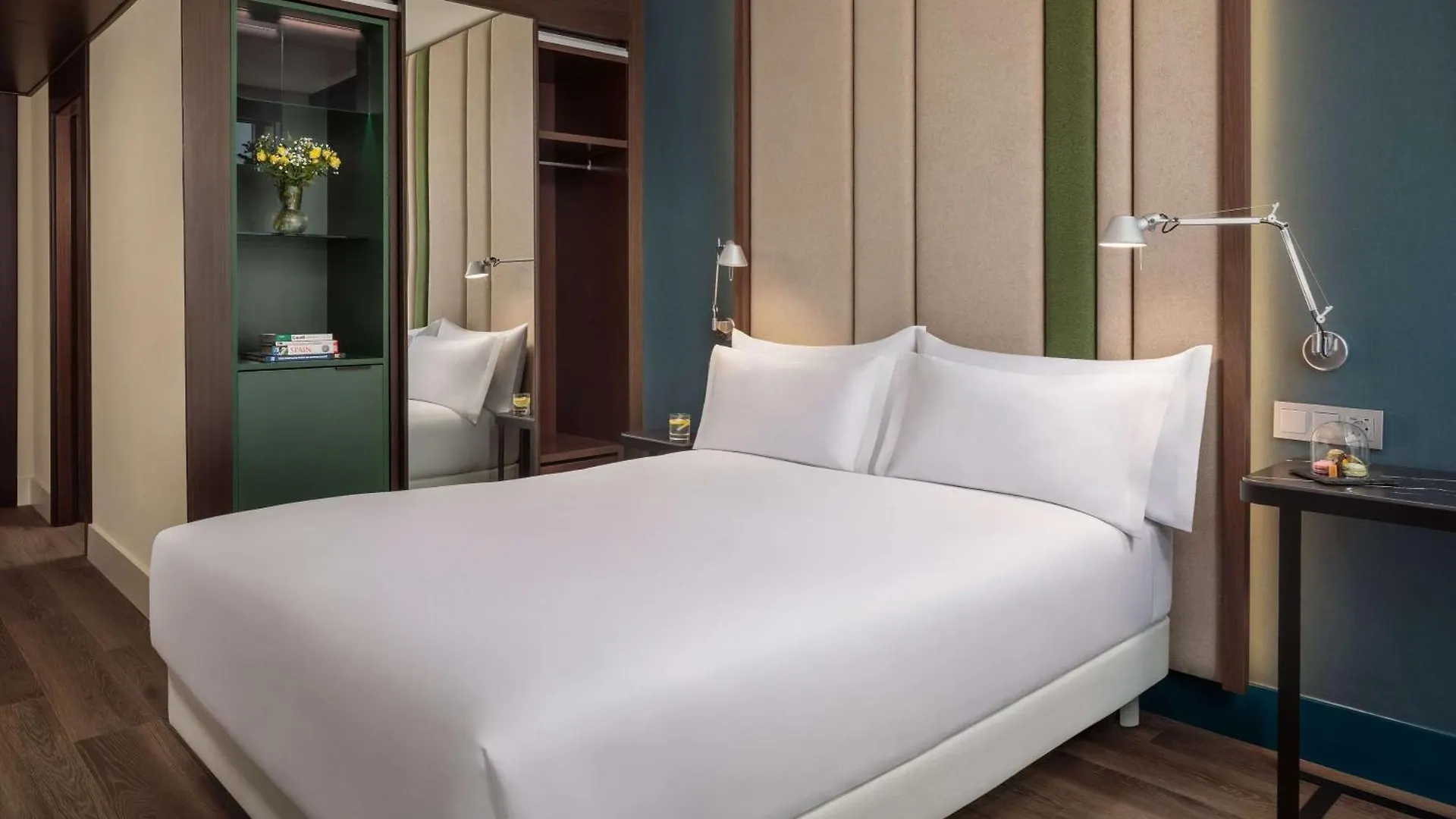 Nh Barcelona Diagonal Center Hotel 3*,  Spain